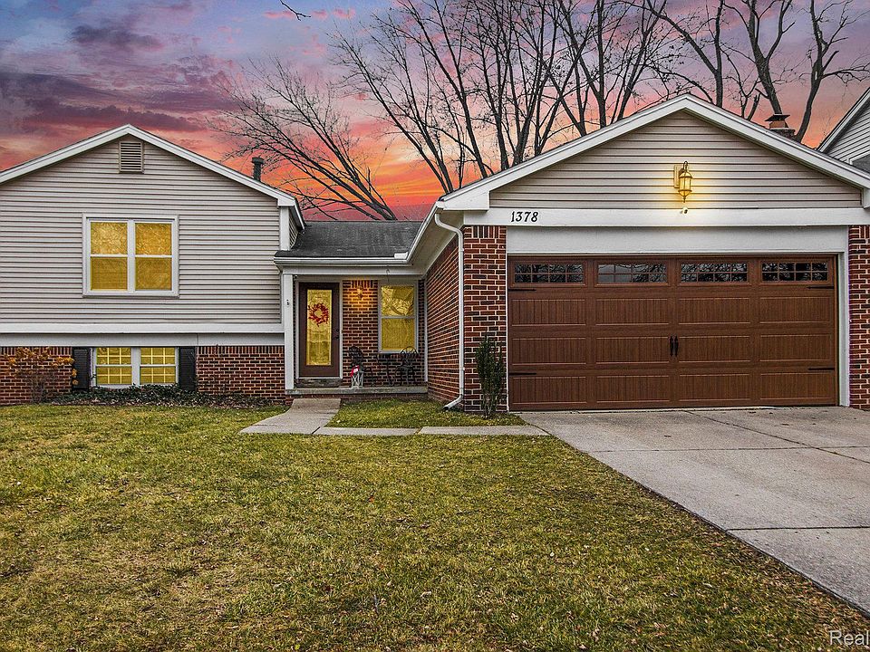1st image of 1378 Hampshire Dr