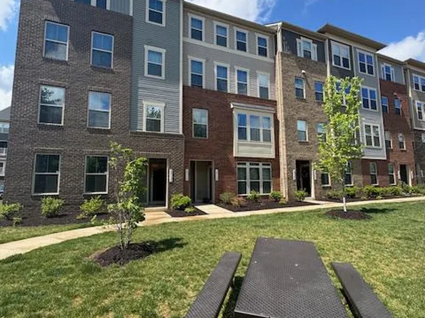 24750 Monk Meadows Ter, Sterling, VA 20166