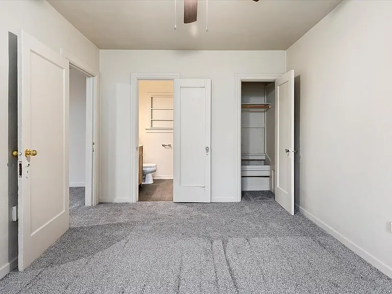 220 15th Ave S — Photo 16
