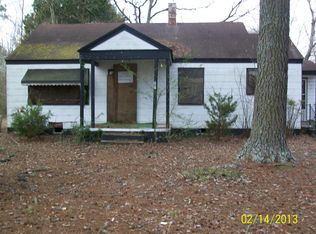 607 E 11th St, Scotland Neck, NC 27874