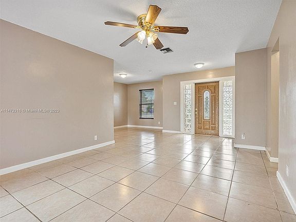 5th image of 6951 SW 10th Ct
