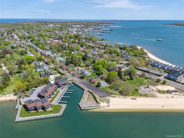 131 6th Street #G7, Greenport, NY 11944
