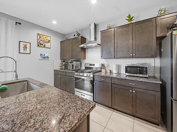 5th image of 10912 W Harrison Street