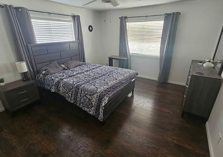 1219 Berkley Ave #B — Photo 1