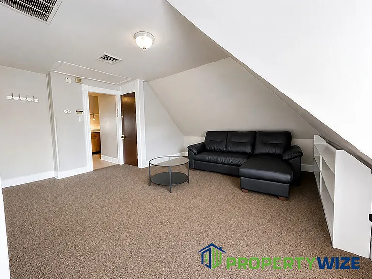516 Beaumont Ave #3 — Photo 14