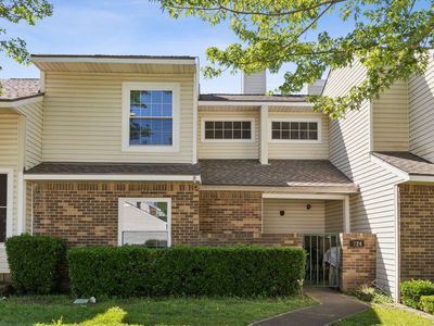 724 Creekwood Ct, Lewisville, TX, 75067