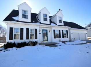 219 W Arrowhead Ln, Appleton, WI 54913