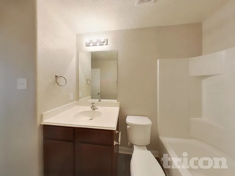 6803 Luckey Tree — Photo 16