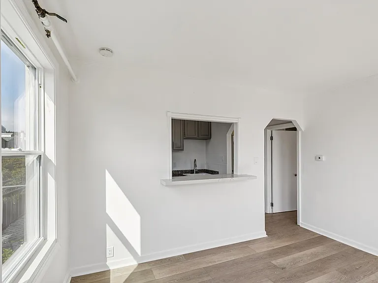 3235 Fillmore St #4 — Photo 12