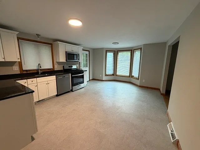 206 Comfort St #206 — Photo 3