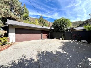 5926 Canyonside Rd, La Crescenta, CA 91214