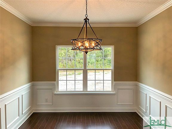 4th image of 723 Waterlilly Court