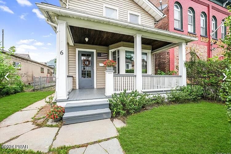 1st image of 6 Orange St