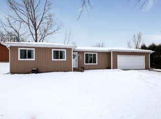 3081 Camelot Dr, Woodbury, MN 55125