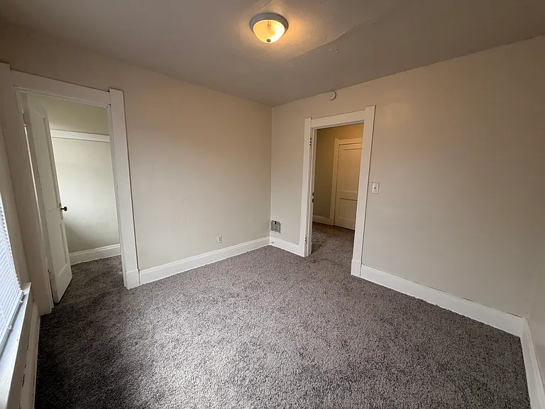 834 N Detroit Ave — Photo 18