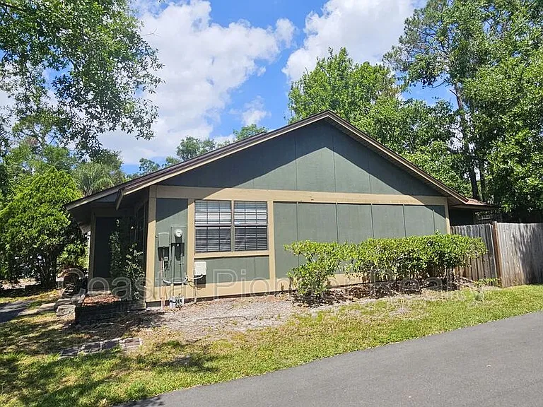 1003 Willow Pond Dr — Photo 3