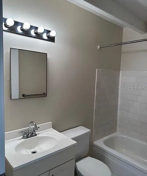 2709 Club Cir — Photo 12
