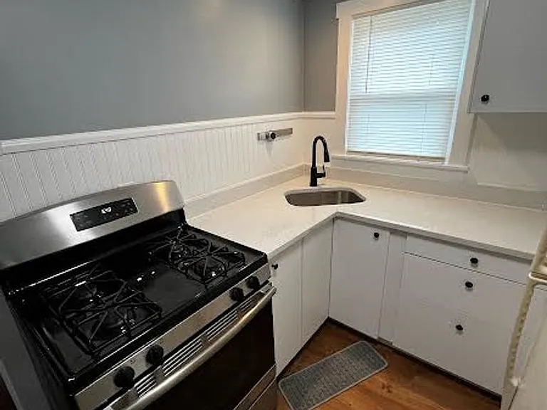 4523 1/2 S Harmon St — Photo 6