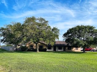 11606 Cherry Point Dr, Mont Belvieu, TX 77535