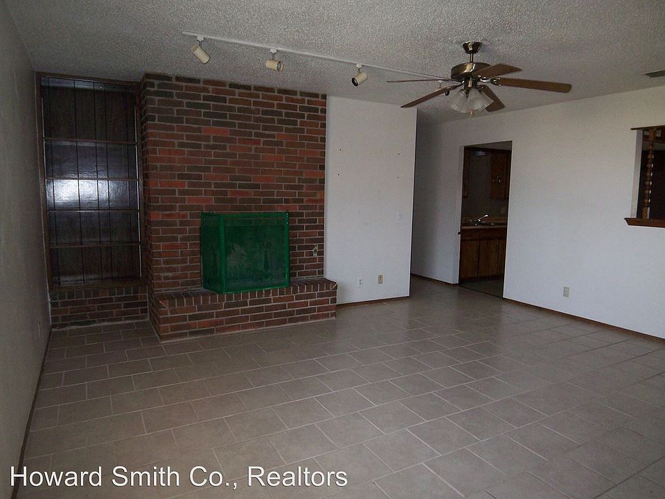 2nd image of 2803 Lawton Dr