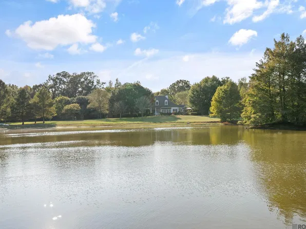 8599 Sage Hill Rd, Saint Francisville, LA 70775