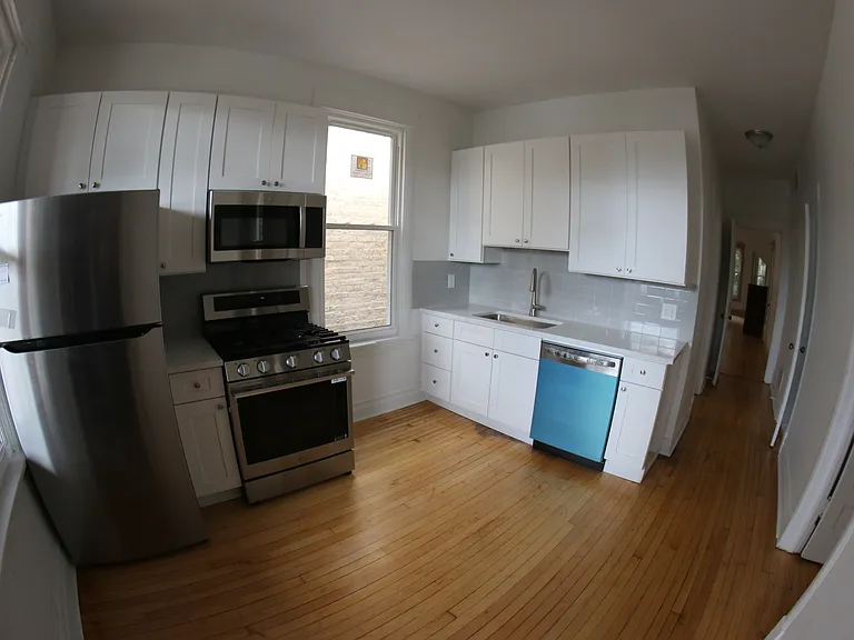 2828 N Albany Ave #1 — Photo 4