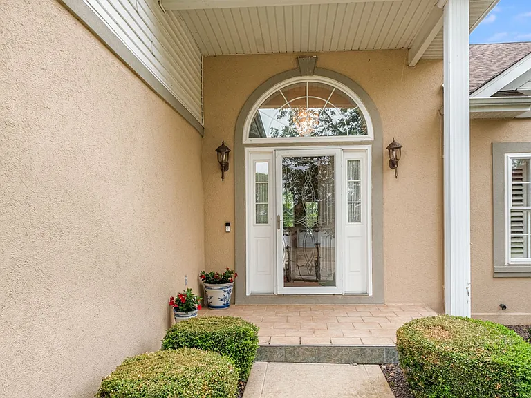 2923 Rutherford Dr — Photo 5