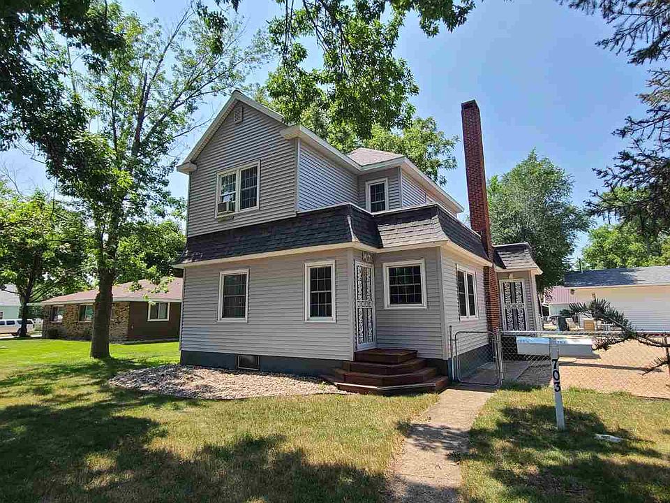 1st image of 703 Okoboji Ave