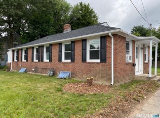 150 Stillwell Dr, Plainville, CT 06062