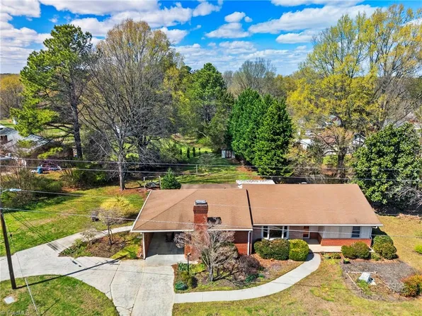 1735 Prince Edward Dr, Elon, NC 27244