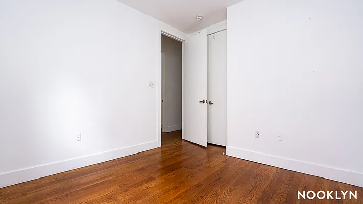 Rented by Nooklyn NYC LLC | media 12