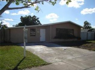 8820 SW 41st St, Miami, FL 33165