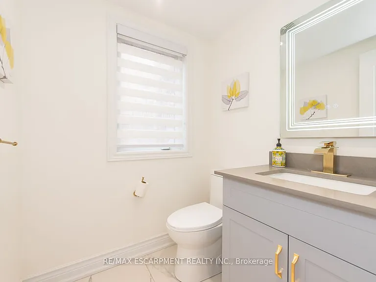 64 City Park Cir — Photo 10