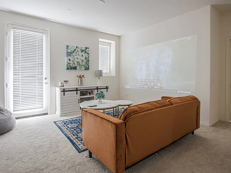 1509 Granada Rd — Photo 4