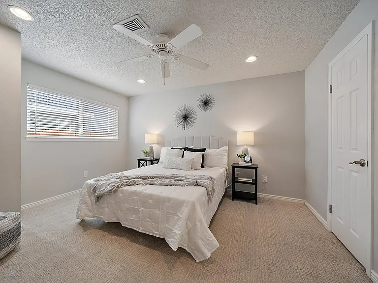 2365 E Geddes Ave #I22 — Photo 8