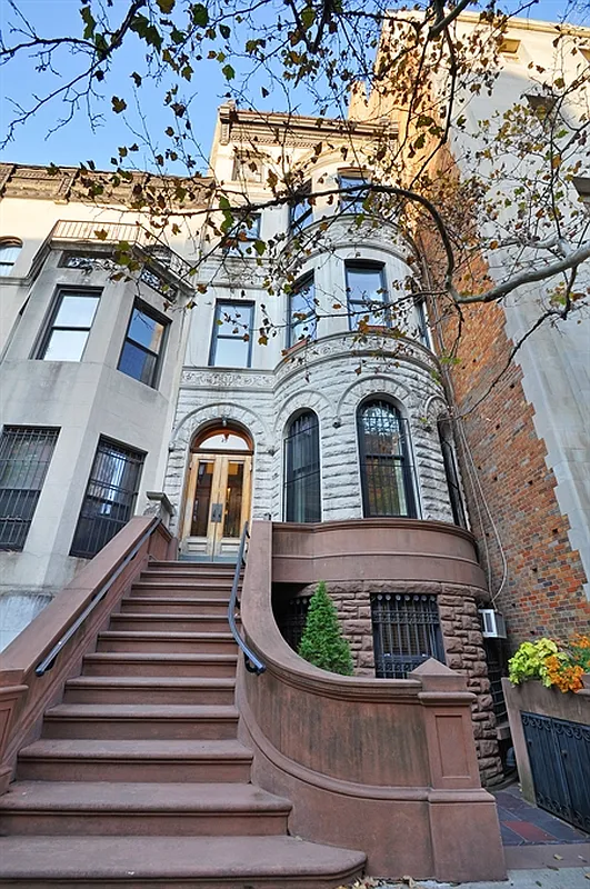 23 West 83rd Street in Upper West Side : Sales, Rentals
