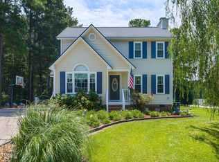 1813 Middle Ridge Dr, Willow Spring, NC 27592