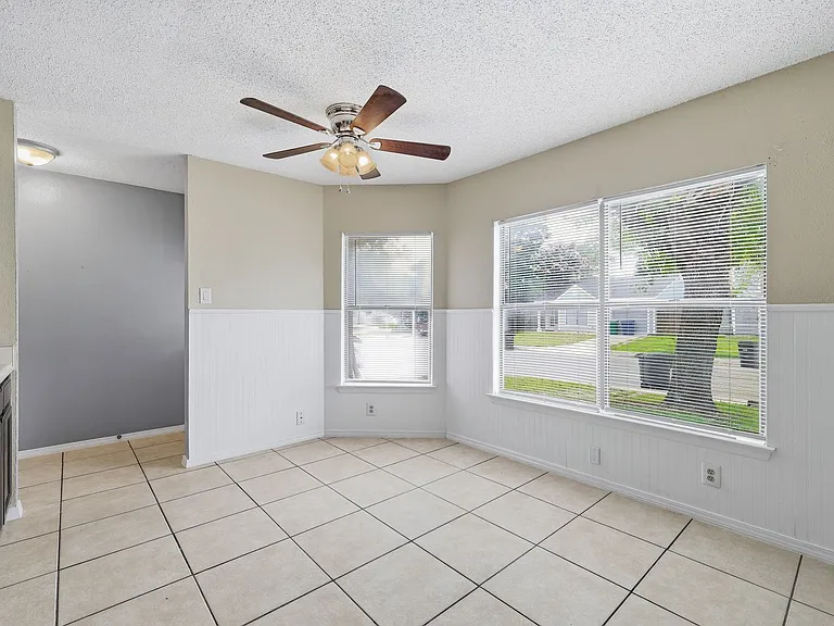 6210 Valley Queen — Photo 12