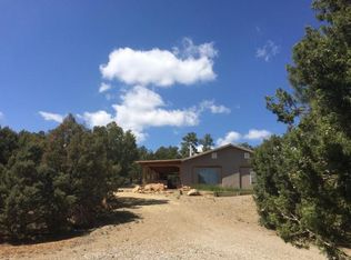 39 Meikle Rd, Tijeras, NM 87059