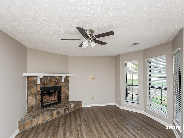 3605 Stephanie Ct — Photo 5