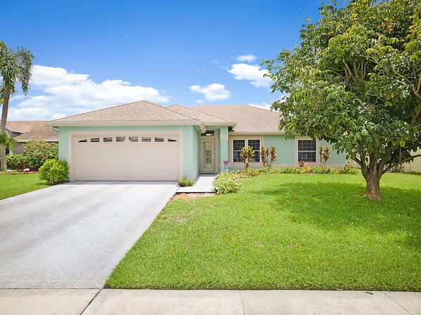 9031 Paragon Way, Boynton Beach, FL 33472