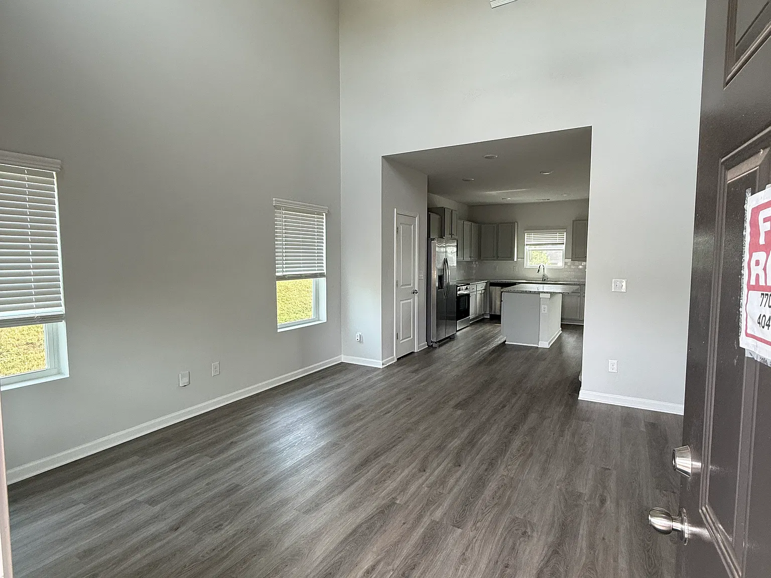 4 bed, 2306 sqft, $3,000 — Photo 2