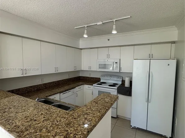 4840 N State Road 7 APT 207, Coral Springs, FL 33073