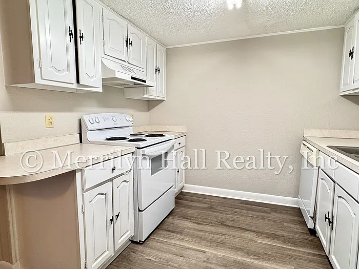 122 Jefferson Pl — Photo 5
