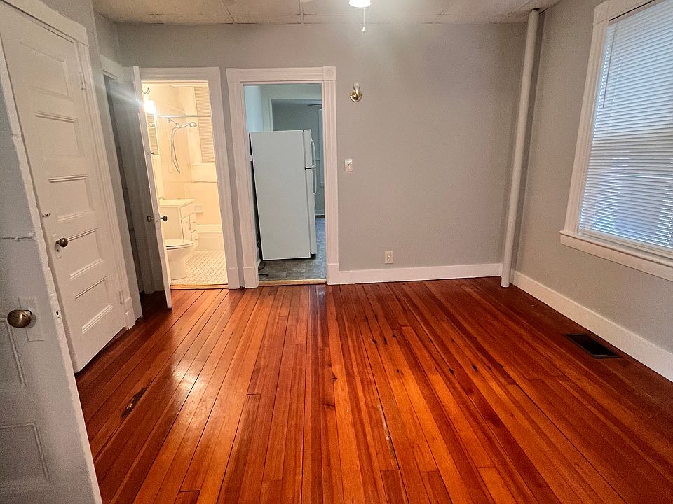 1st image of 10-14 Hermon St