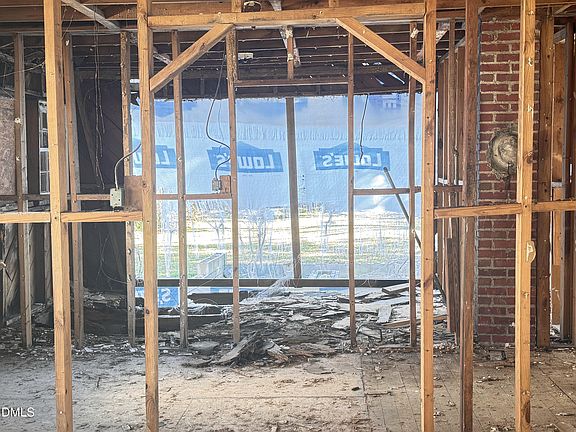 4th image of 1311 Branch St