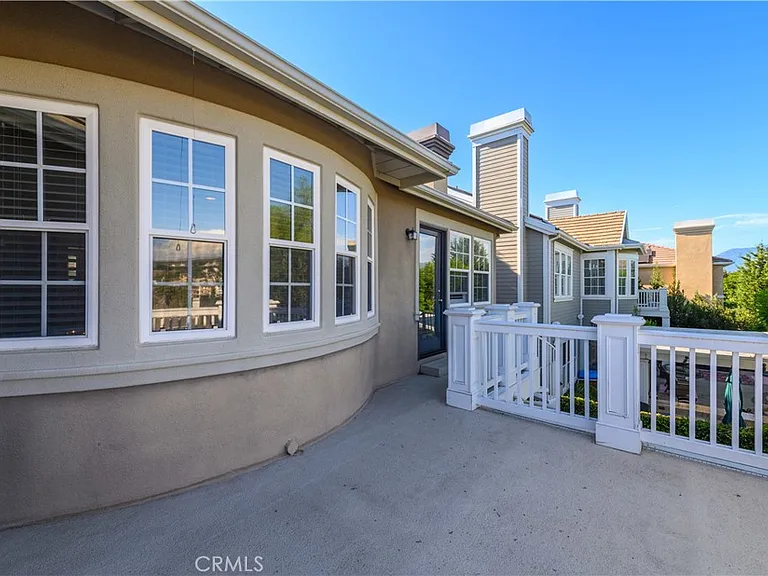 16 Pegasus Dr — Photo 37