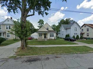 195 Whittemore St, Pontiac, MI 48342