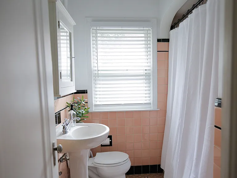 505 Catalpa Dr — Photo 13