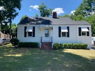 1711 Oak Dr Photo 1